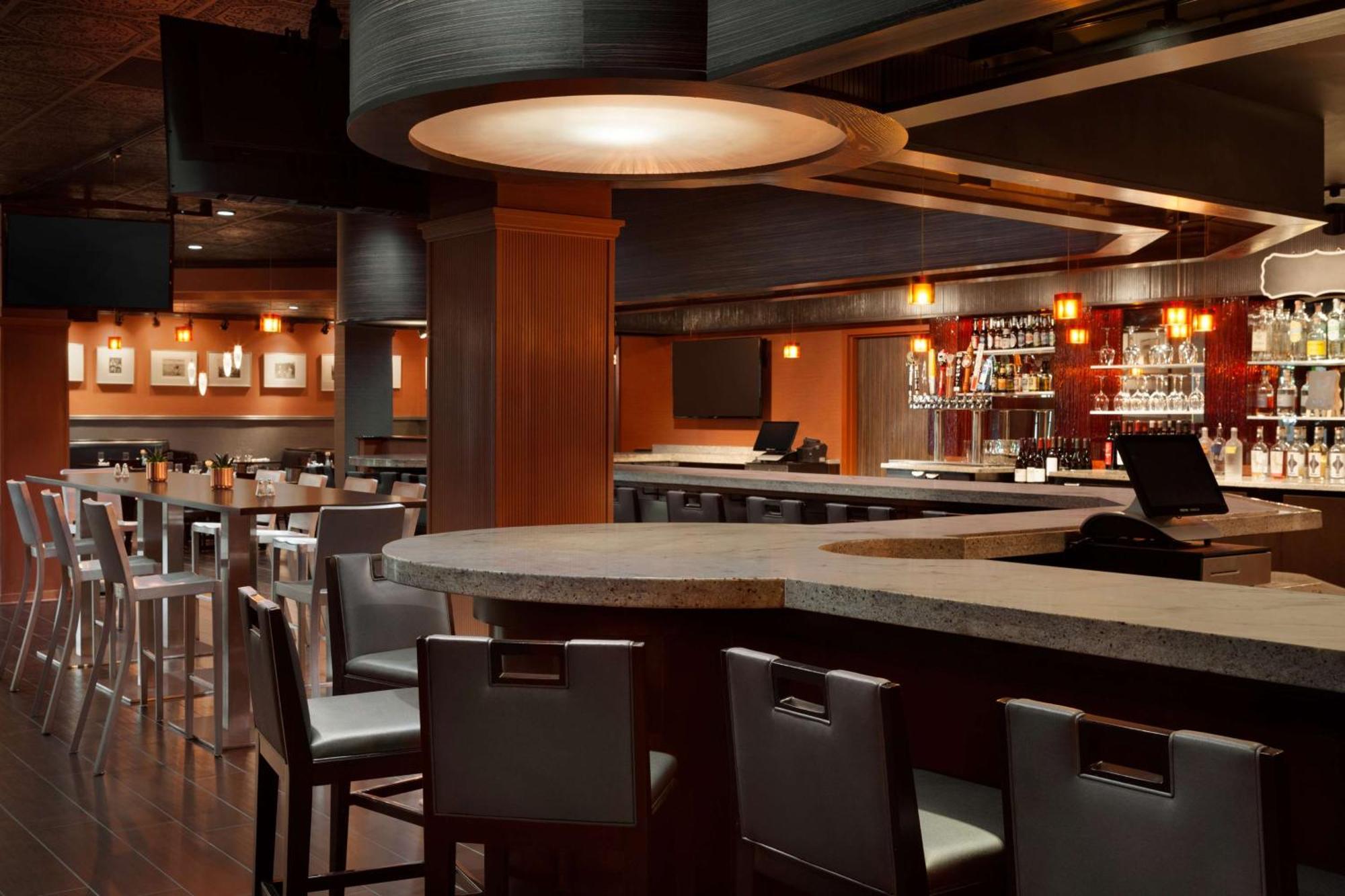 Doubletree By Hilton Minneapolis Park Place Saint Louis Park Eksteriør bilde