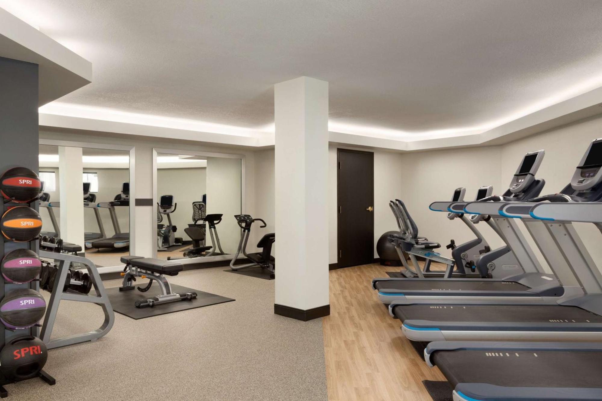 Doubletree By Hilton Minneapolis Park Place Saint Louis Park Eksteriør bilde