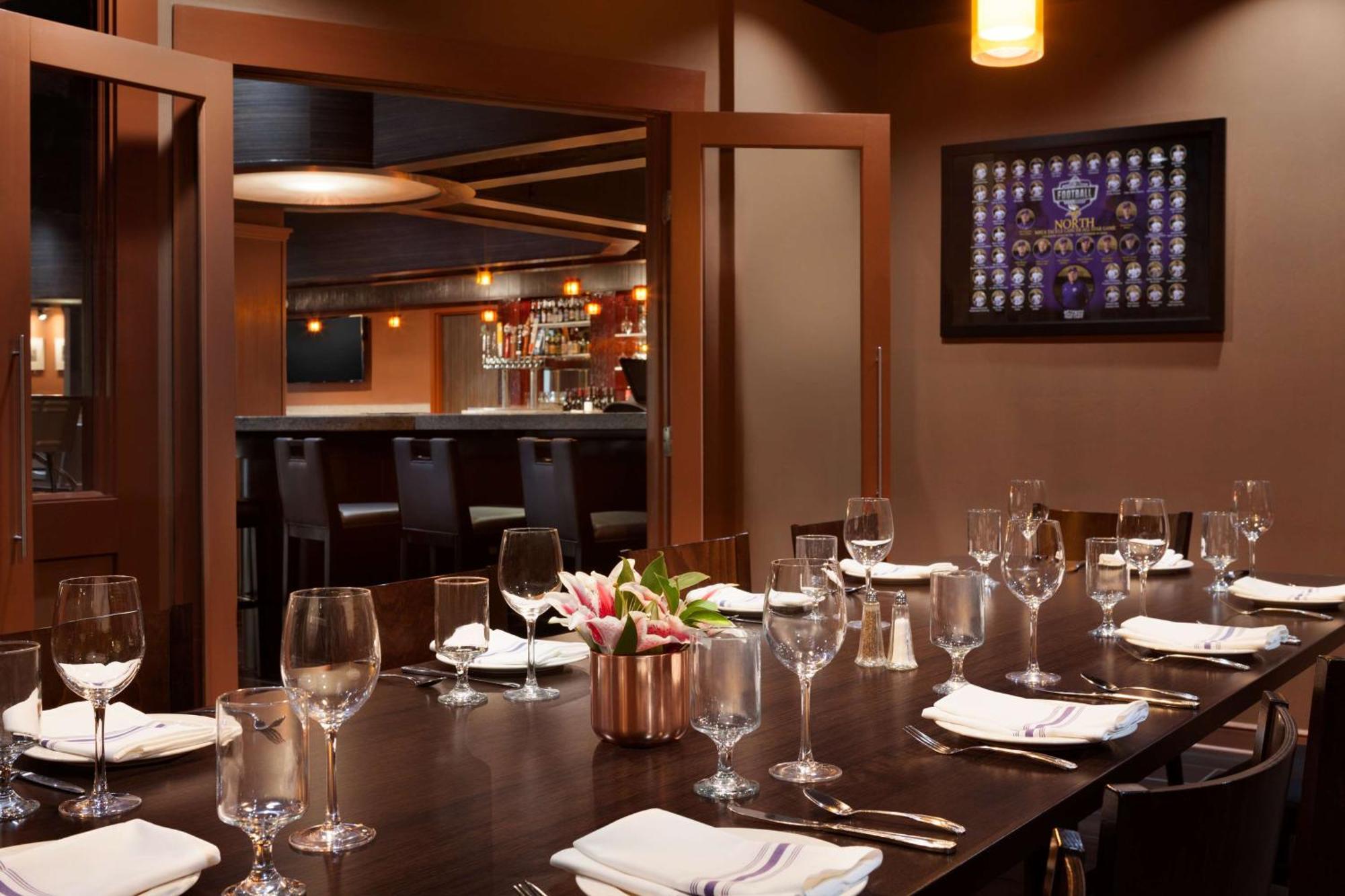 Doubletree By Hilton Minneapolis Park Place Saint Louis Park Eksteriør bilde