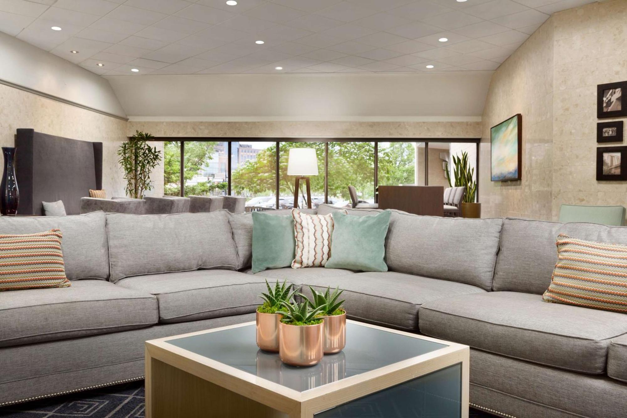 Doubletree By Hilton Minneapolis Park Place Saint Louis Park Eksteriør bilde