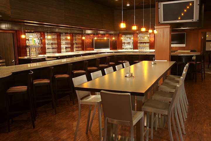 Doubletree By Hilton Minneapolis Park Place Saint Louis Park Restaurant bilde